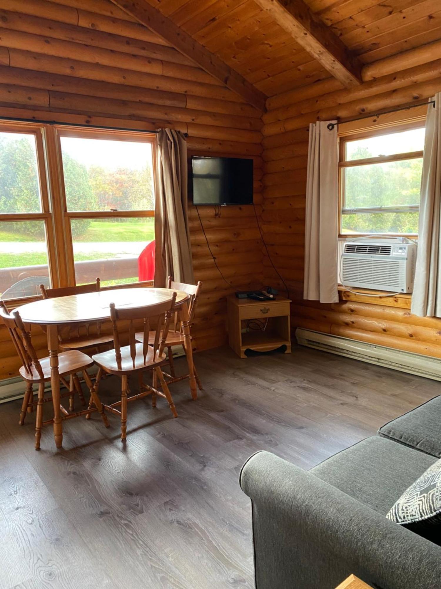Adventures East Cottages And Campground Baddeck Inlet Exterior foto
